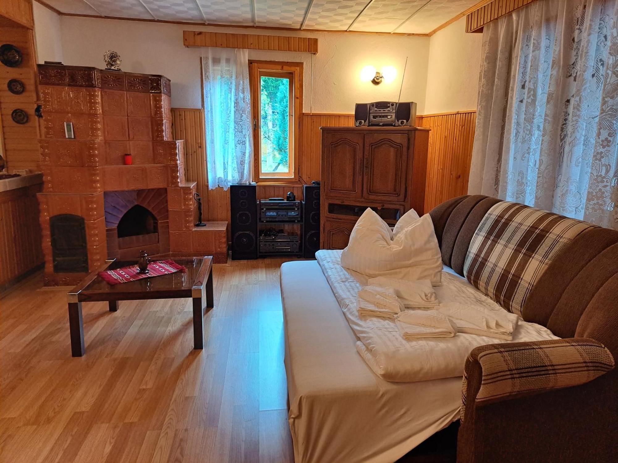 Casa Dintre Meri Poiana Marului  Εξωτερικό φωτογραφία